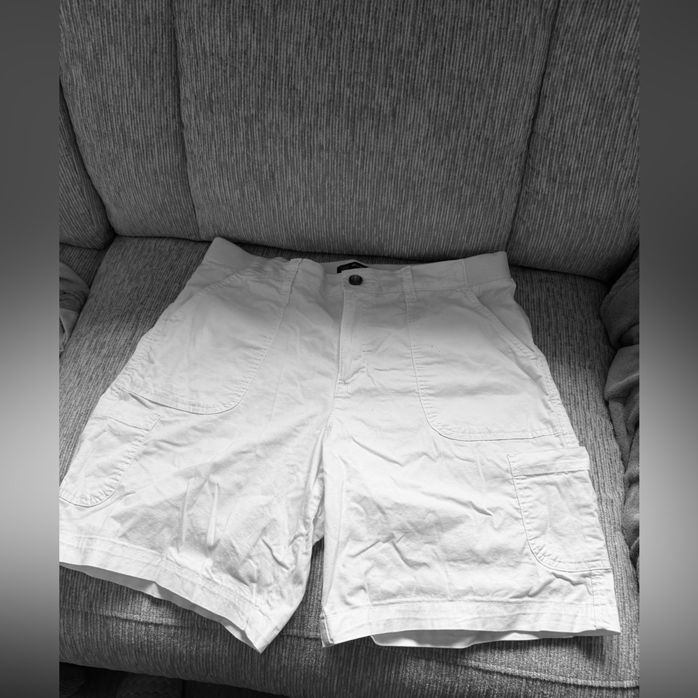 Lee Women’s White Cargo Shorts